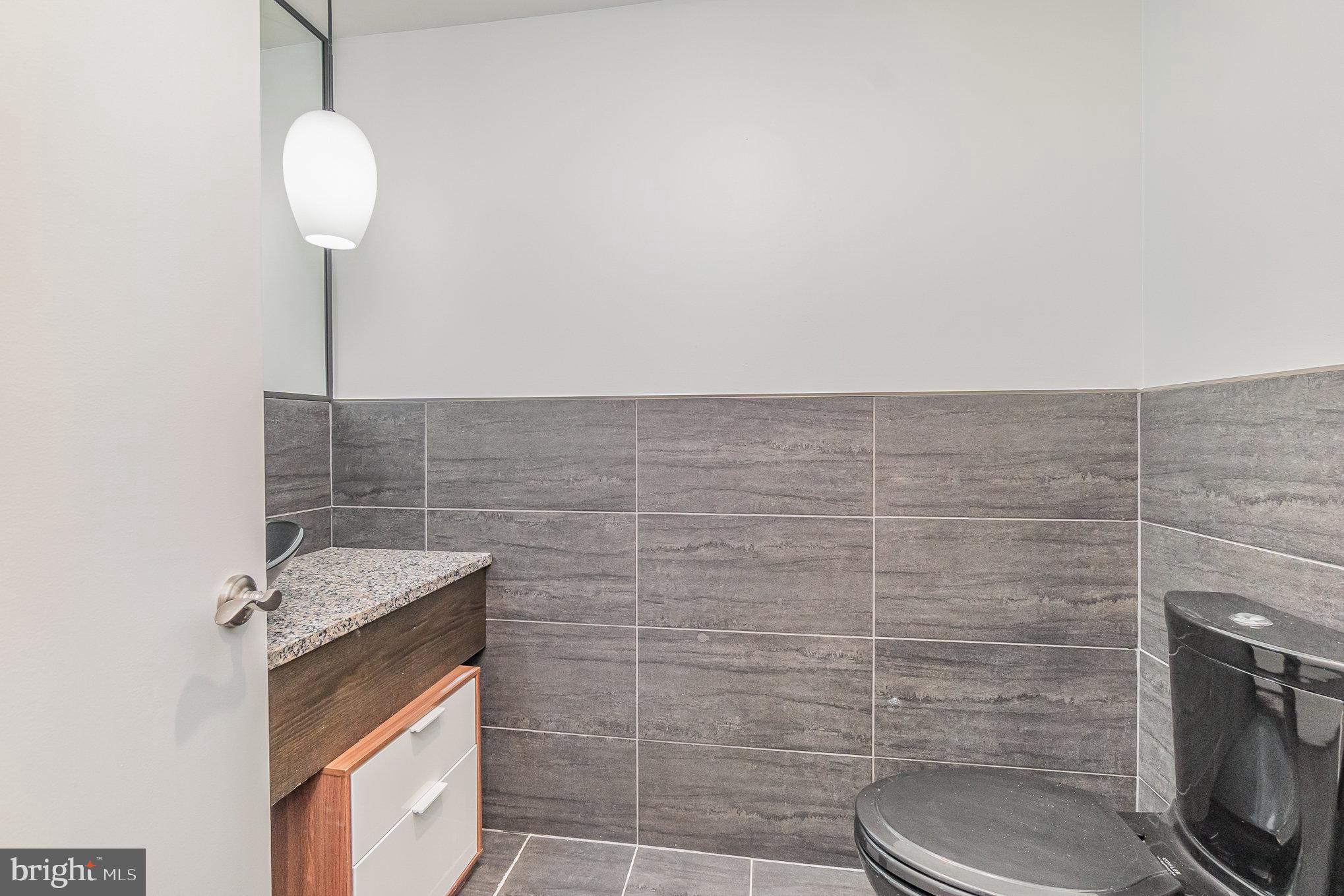 250 PRESIDENT STREET 1011