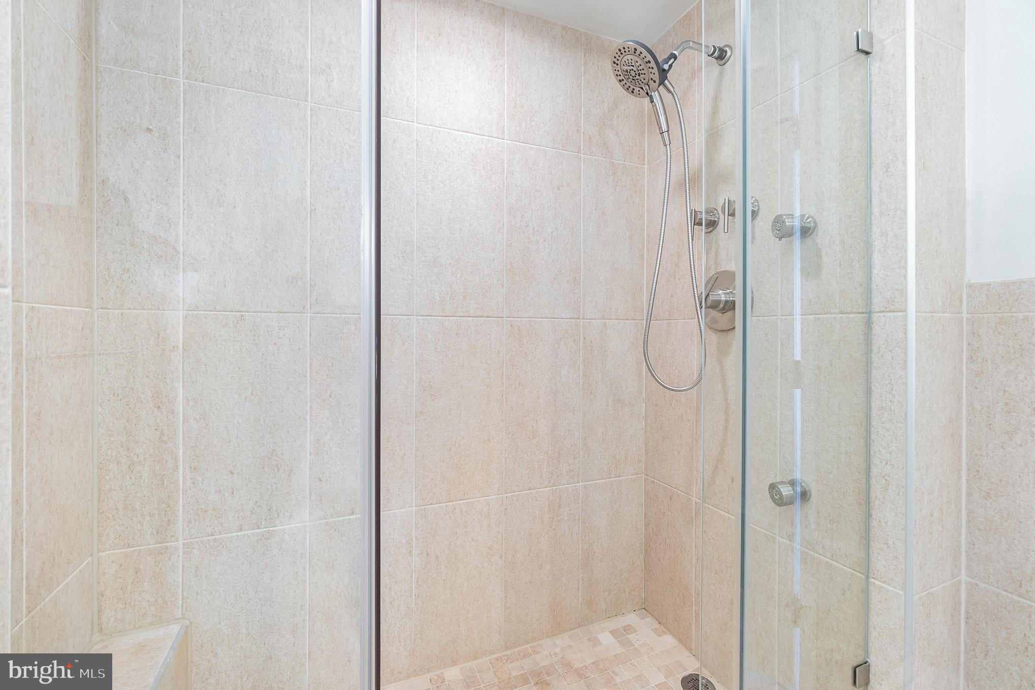 250 PRESIDENT STREET 1011