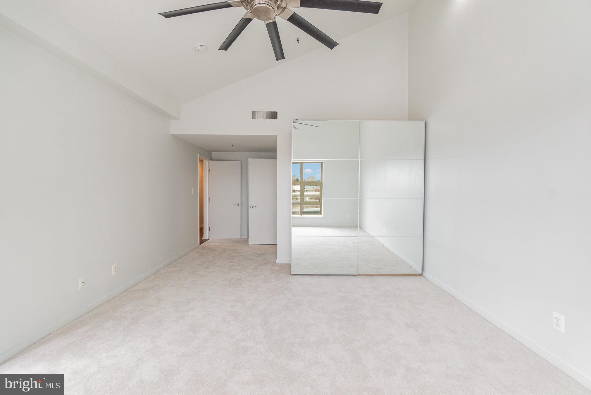 250 PRESIDENT STREET 1011