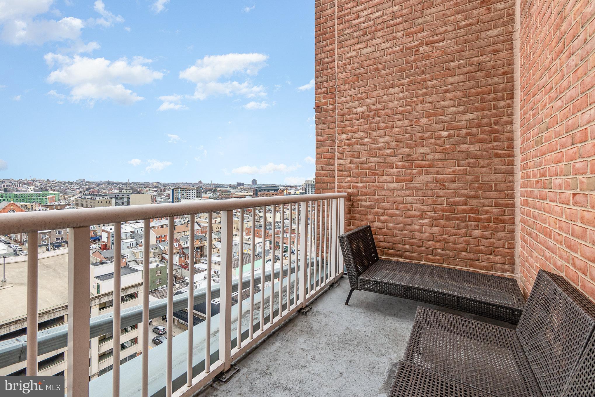 250 PRESIDENT STREET 1011