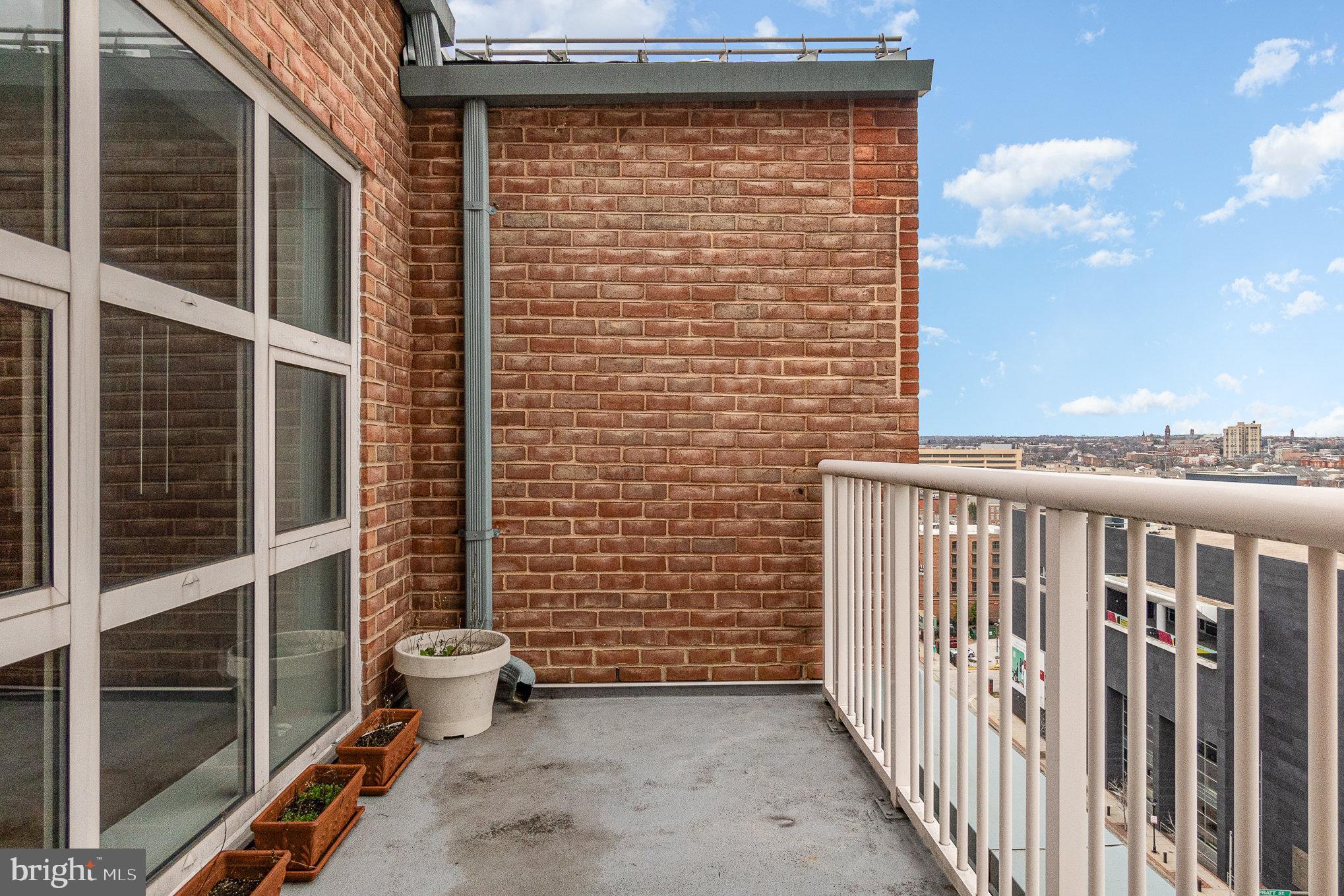 250 PRESIDENT STREET 1011