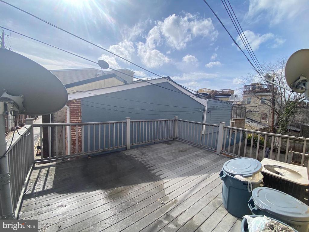 1917 GOUGH STREET B