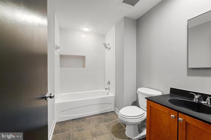 1211 LIGHT STREET 108