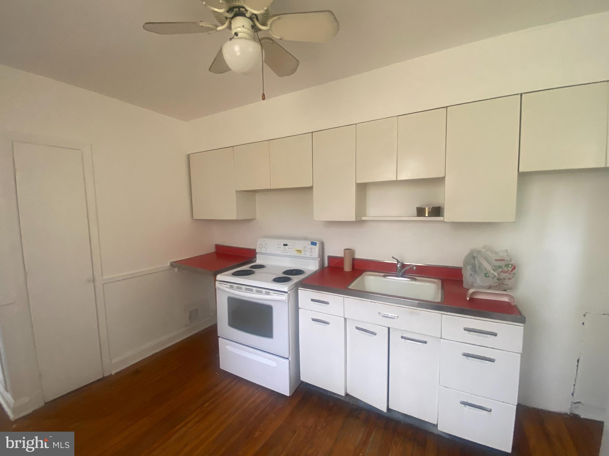 3305 ROSEKEMP AVENUE