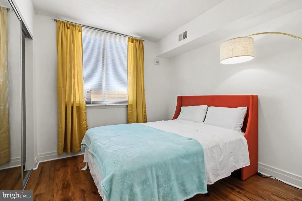 414 WATER STREET Unit: 1705