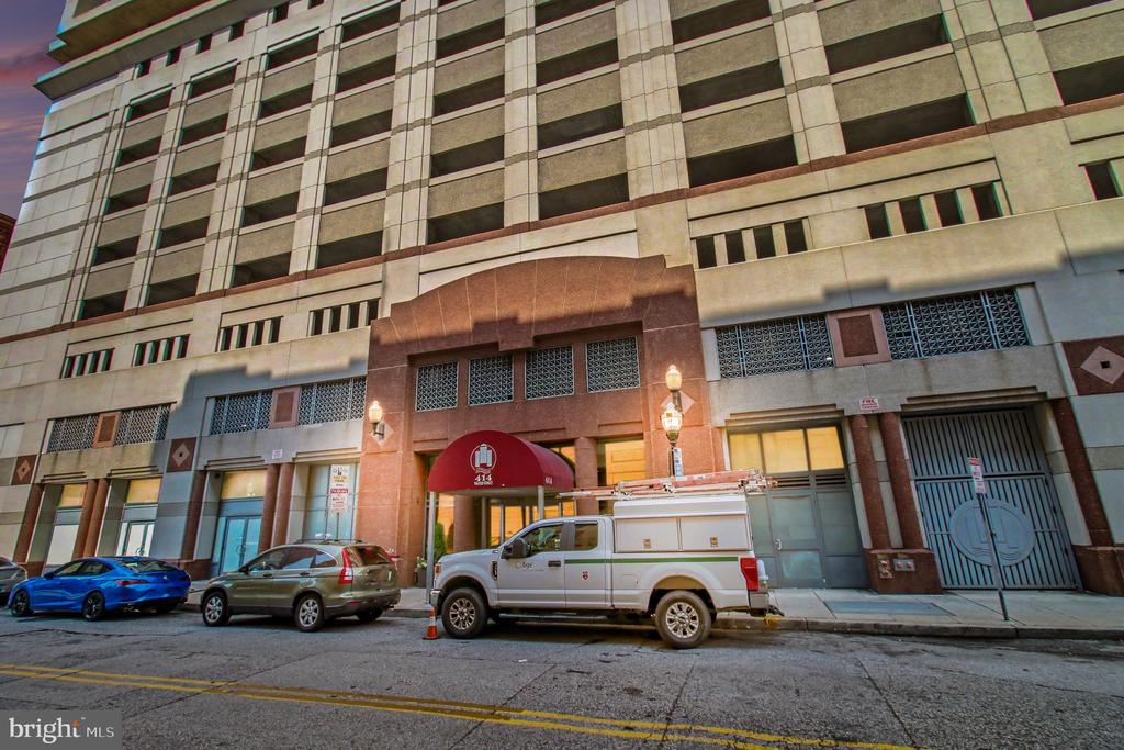 414 WATER STREET Unit: 1705
