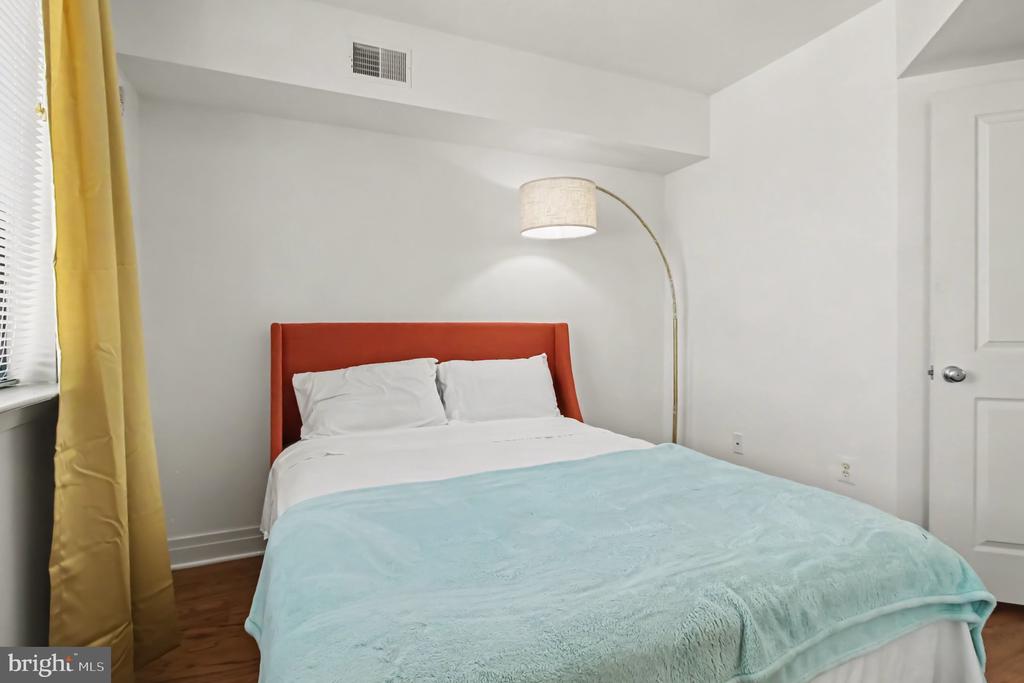 414 WATER STREET Unit: 1705