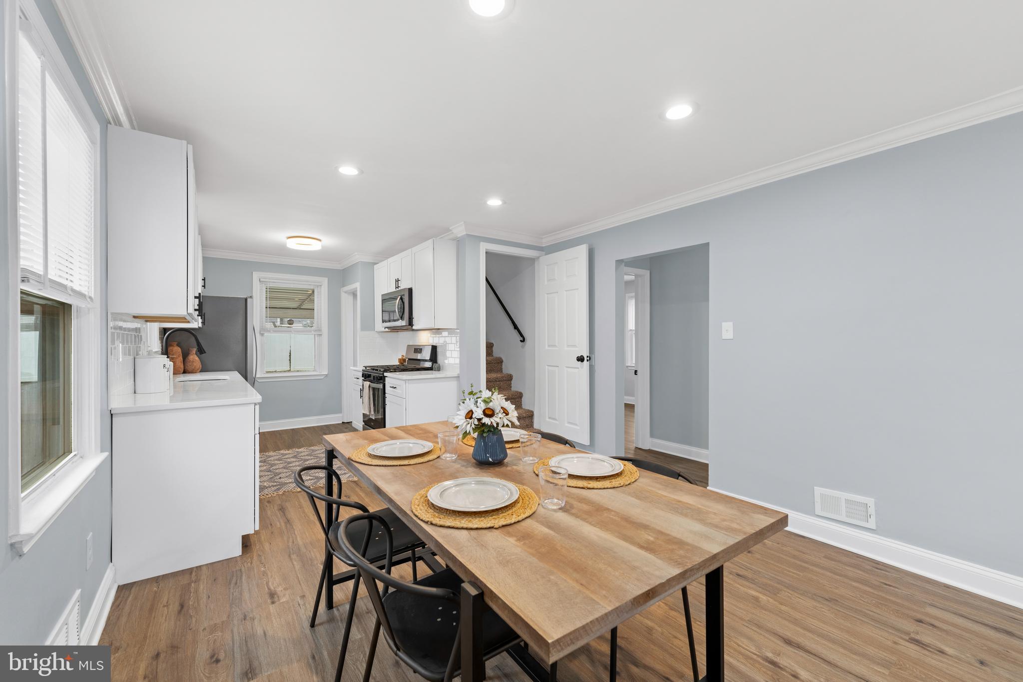 2508 HILLCREST AVENUE