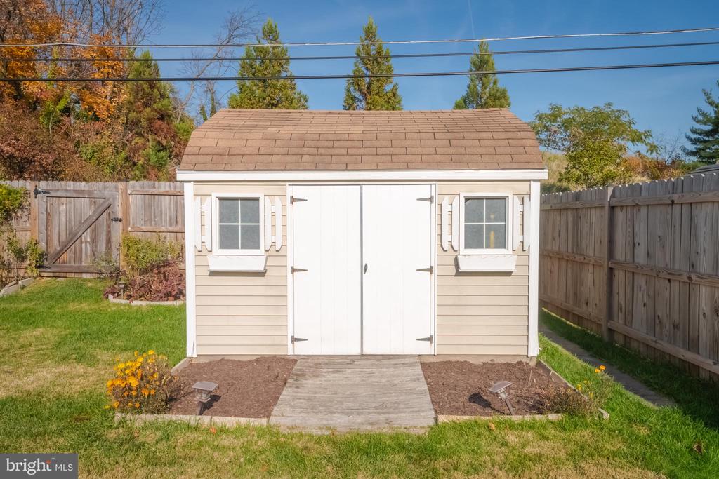 10 BELHAVEN DRIVE