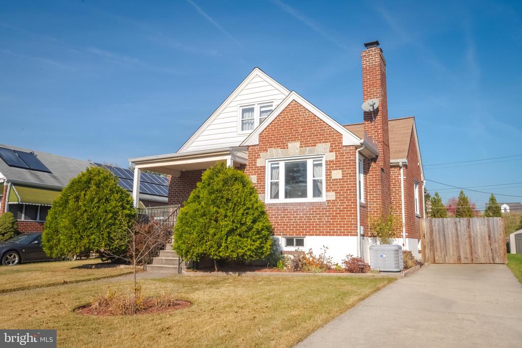 10 BELHAVEN DRIVE