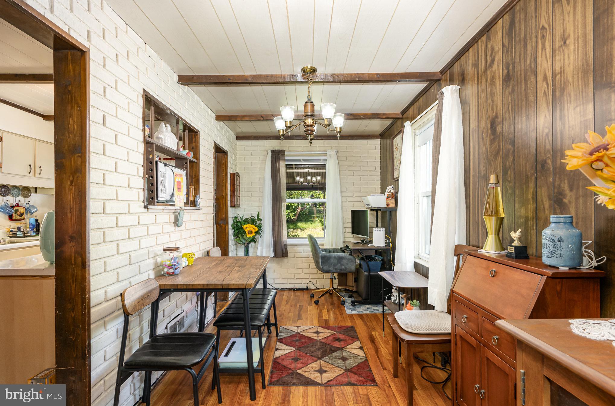 7138 GREENWOOD AVENUE