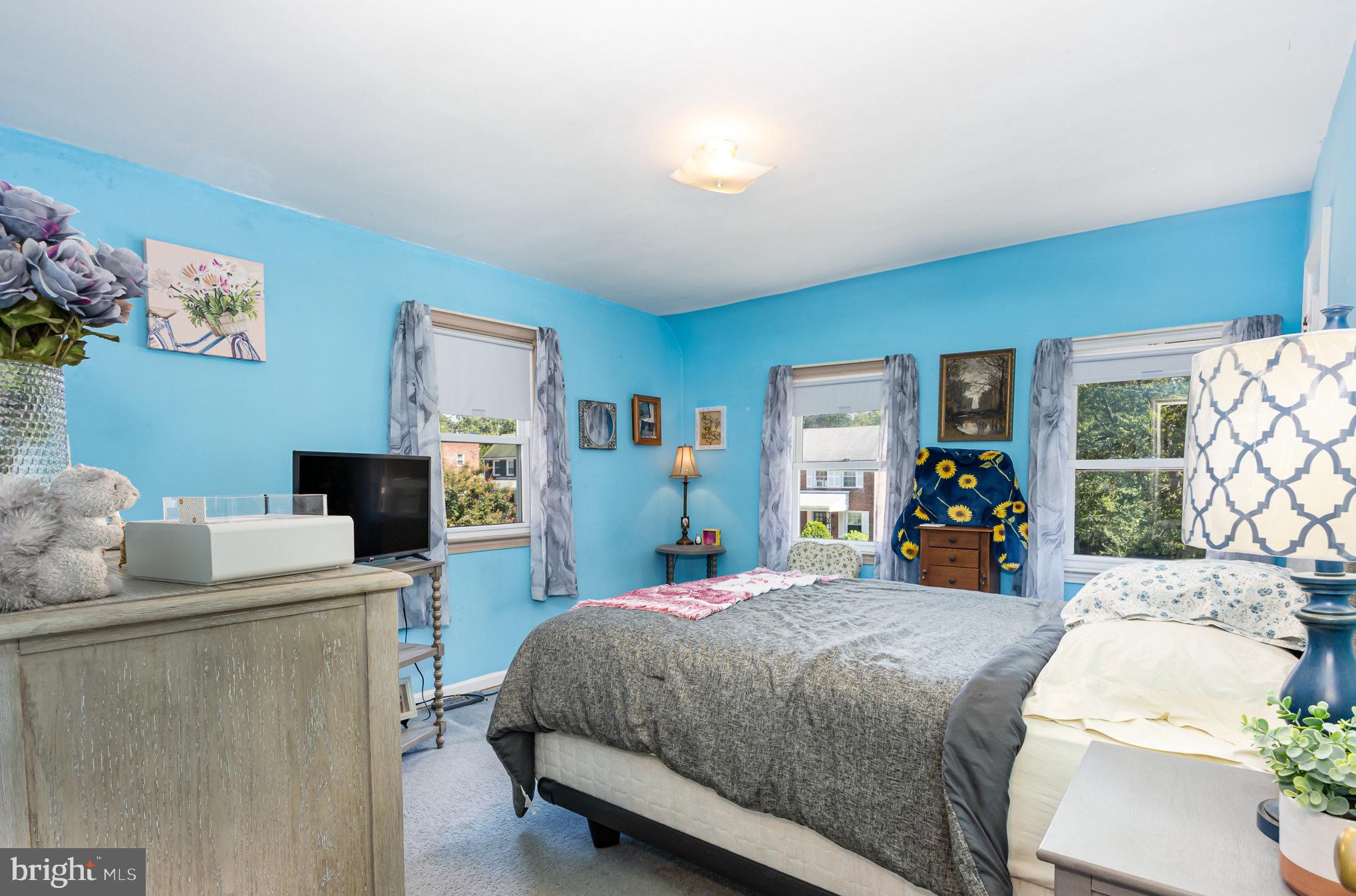 7138 GREENWOOD AVENUE