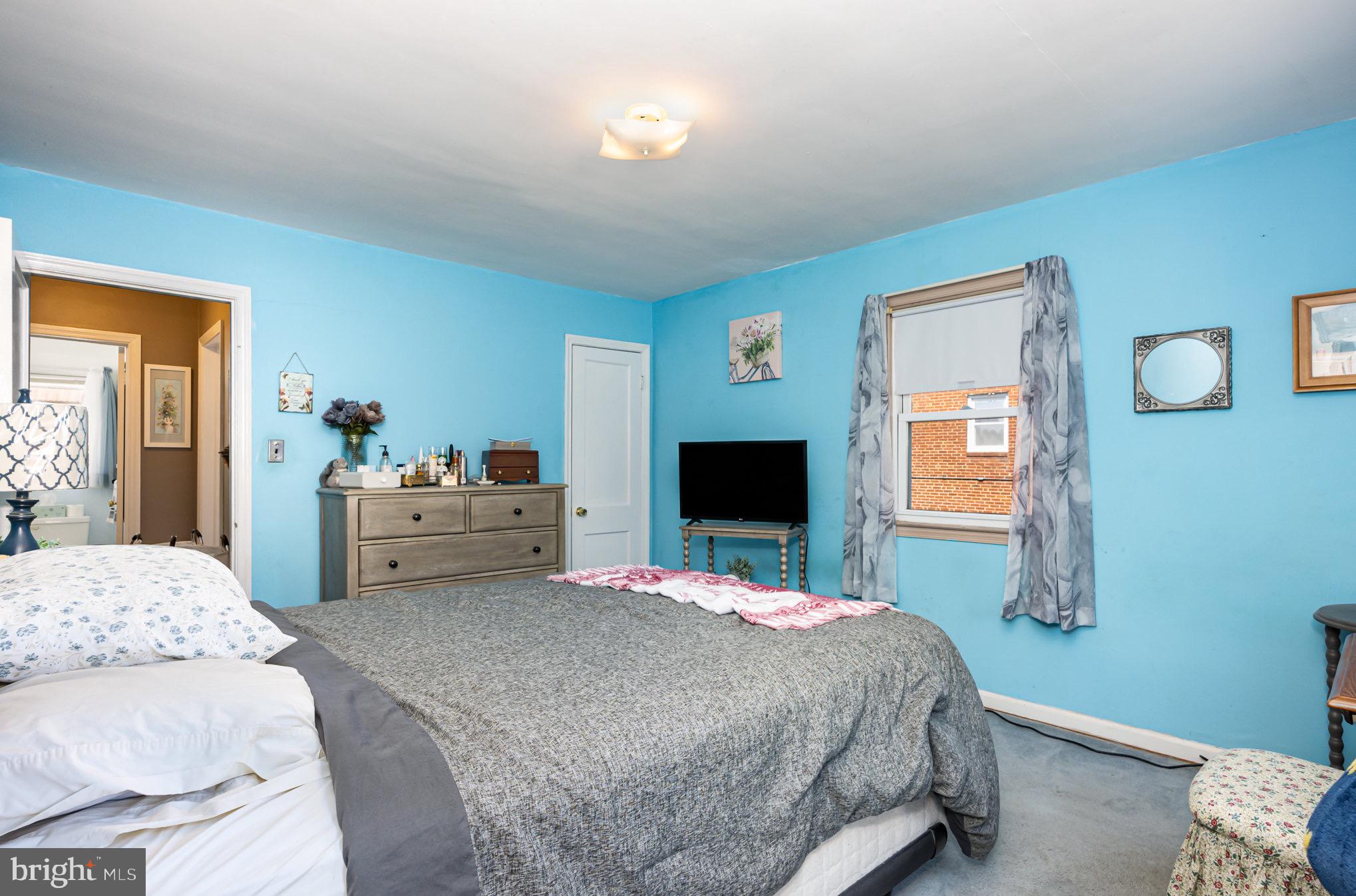 7138 GREENWOOD AVENUE