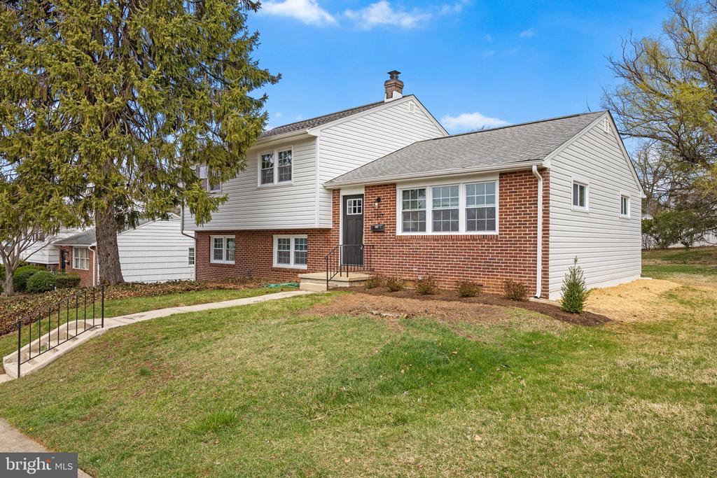 1213 LONGFORD ROAD