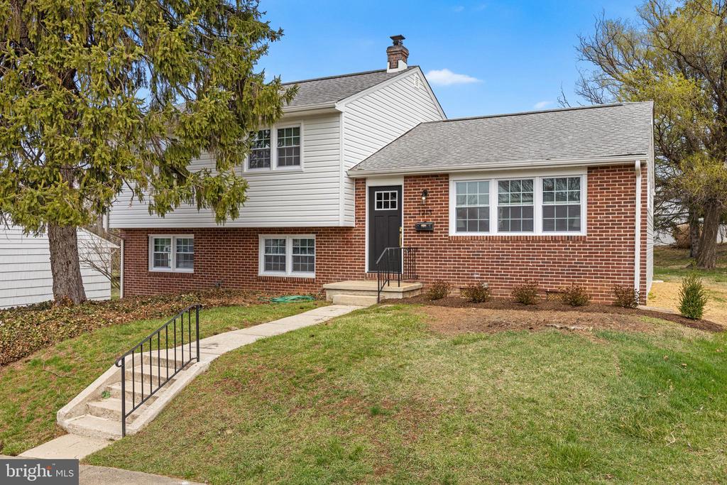 1213 LONGFORD ROAD