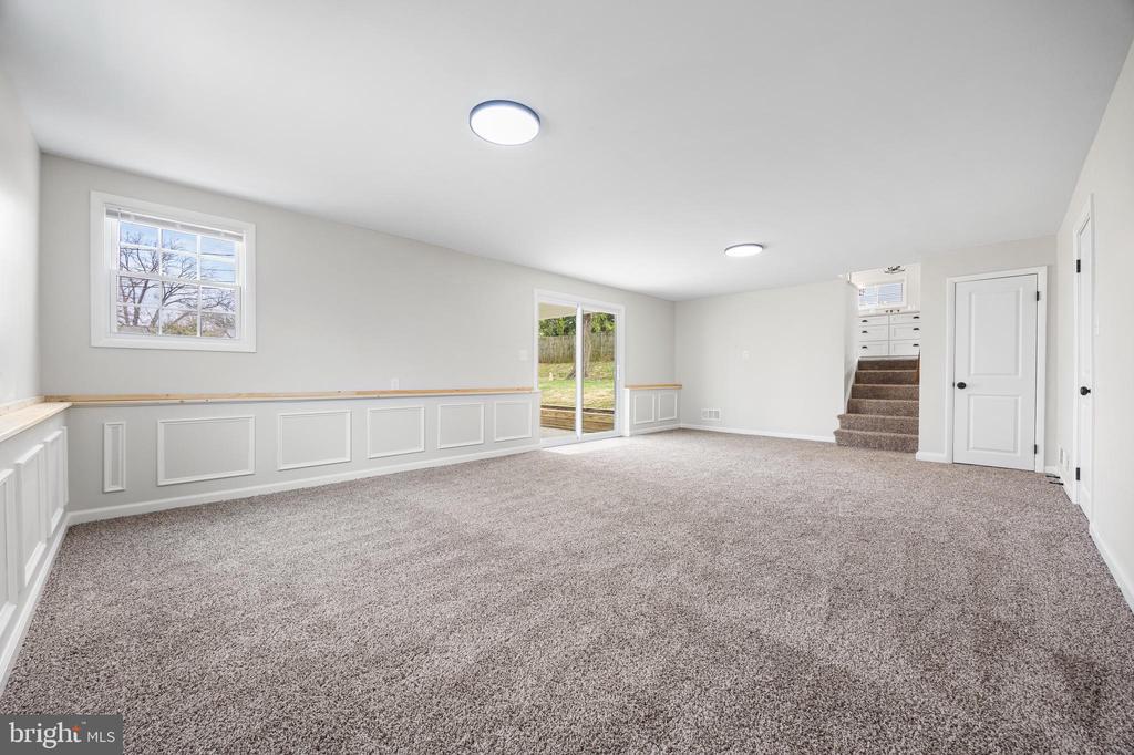 1213 LONGFORD ROAD