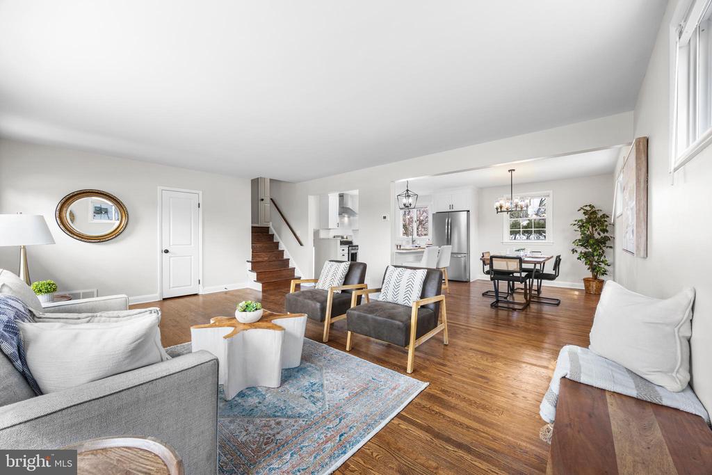 1213 LONGFORD ROAD