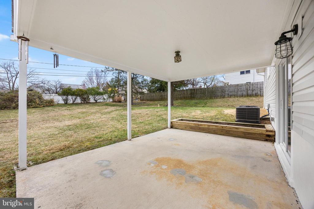 1213 LONGFORD ROAD
