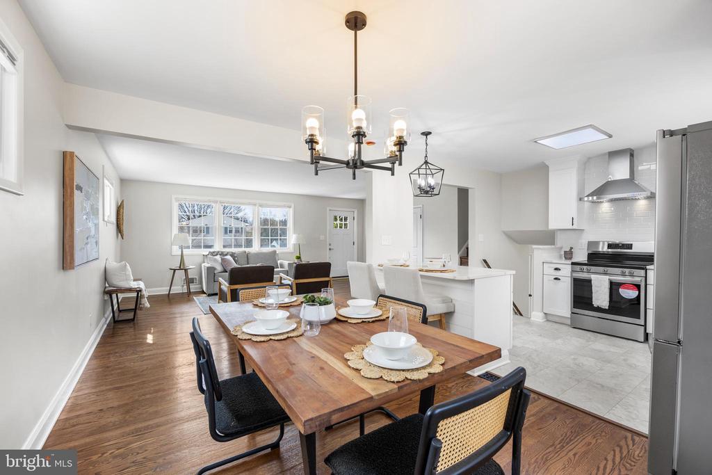 1213 LONGFORD ROAD