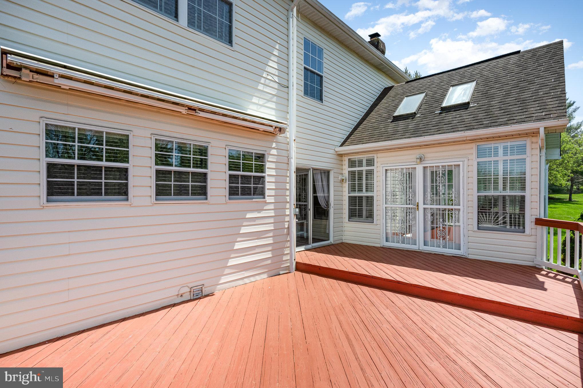 19 DEEP POWDER COURT