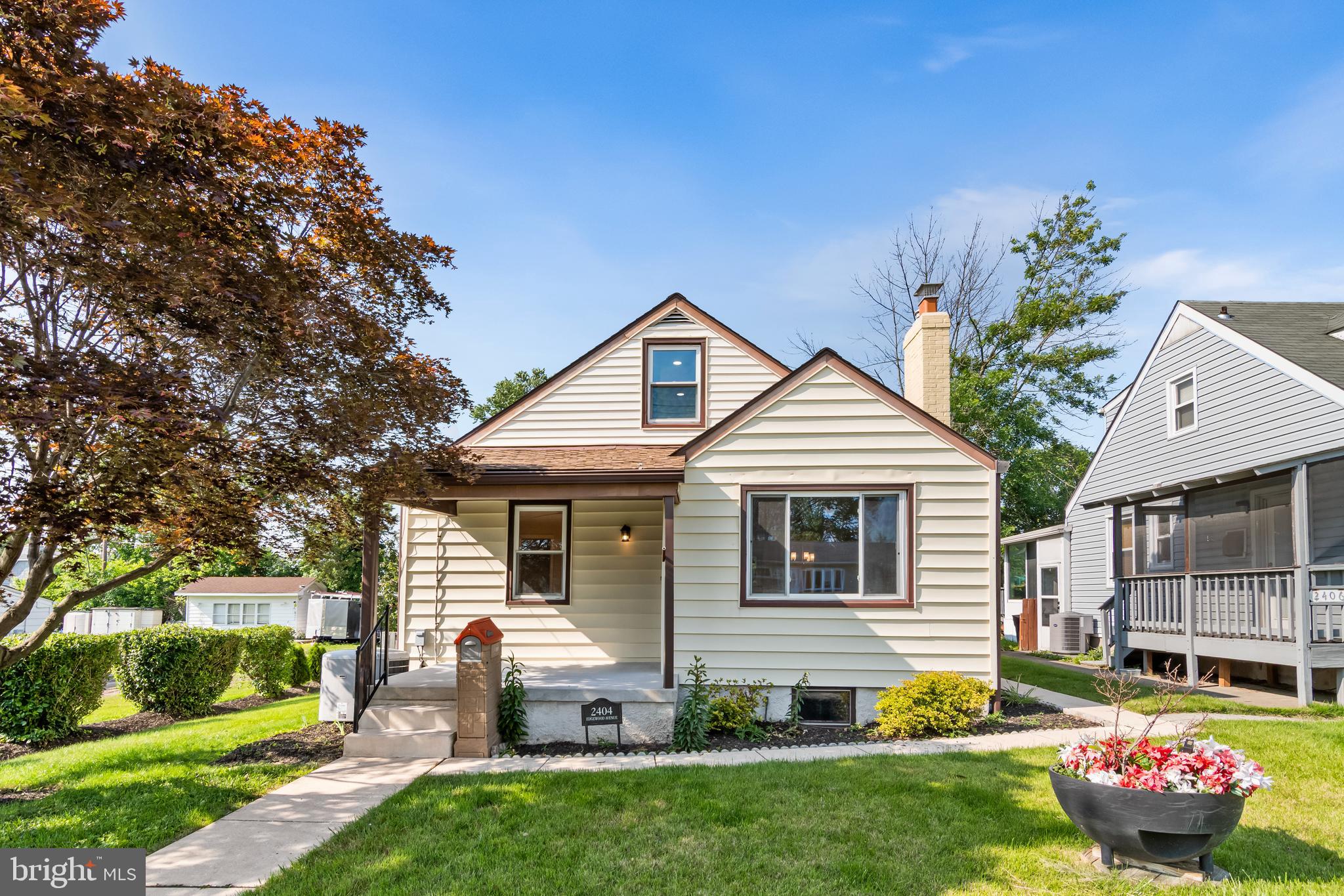 2404 EDGEWOOD AVENUE