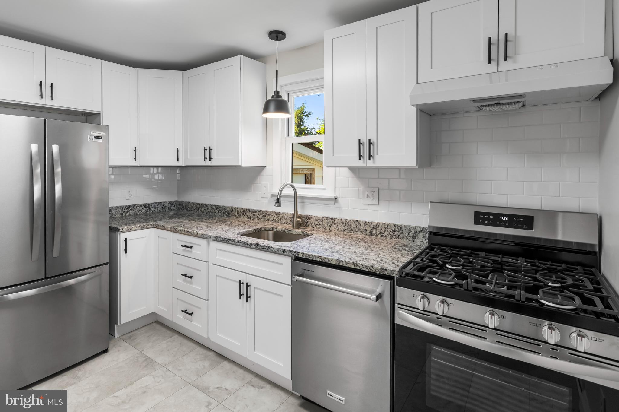 2404 EDGEWOOD AVENUE