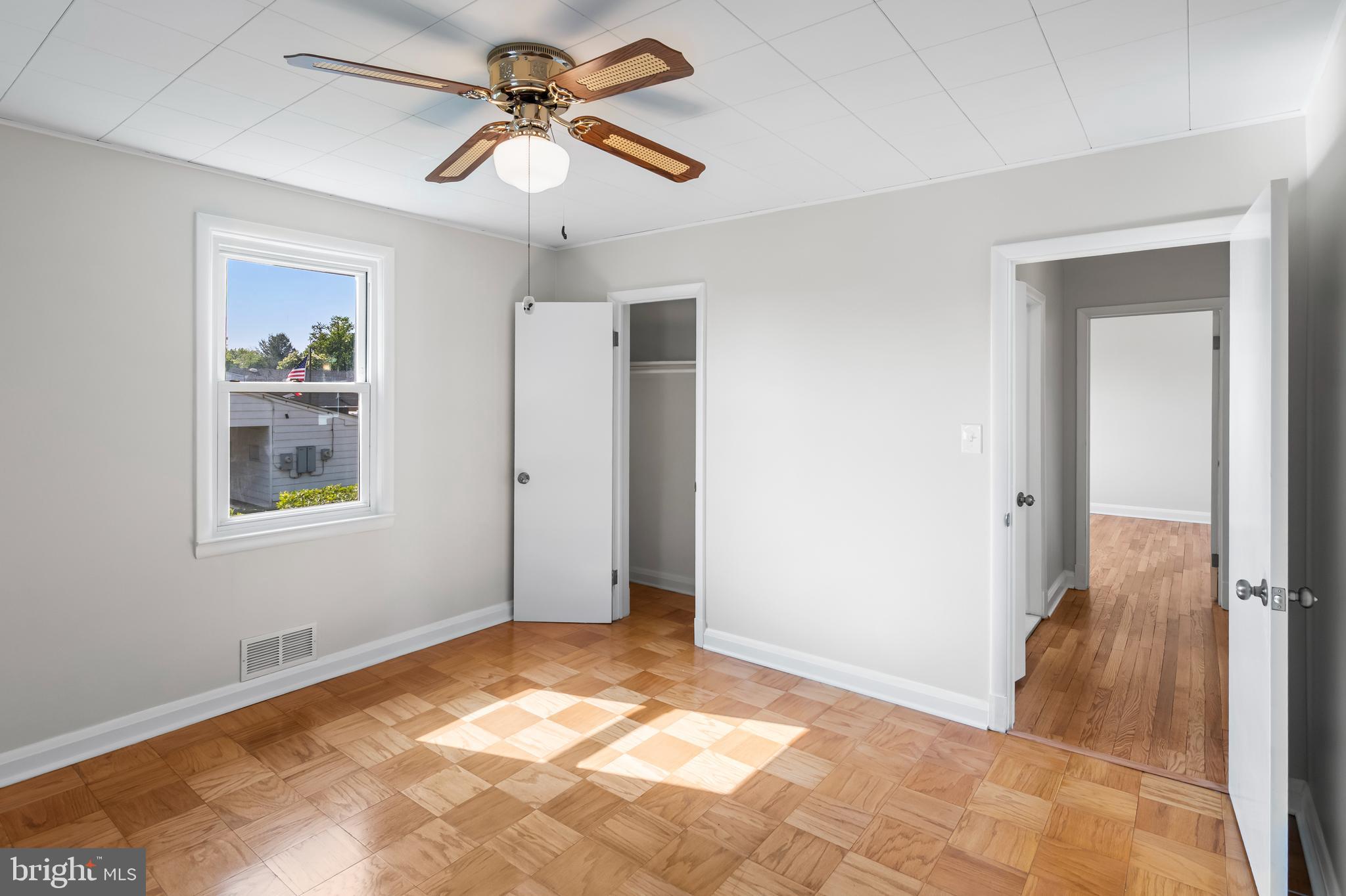 2404 EDGEWOOD AVENUE