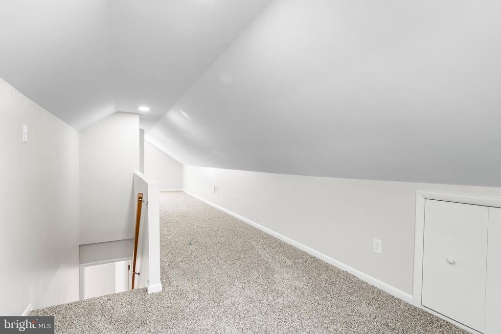 2404 EDGEWOOD AVENUE