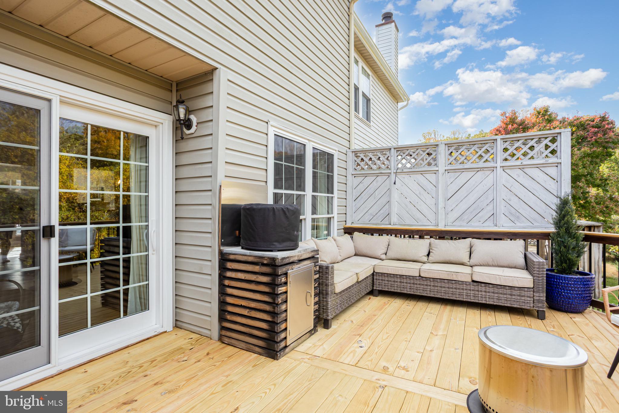 8962 WHITETAIL COURT