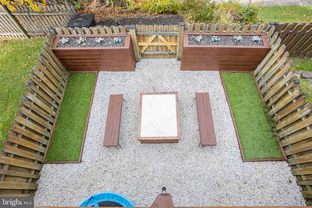 8962 WHITETAIL COURT