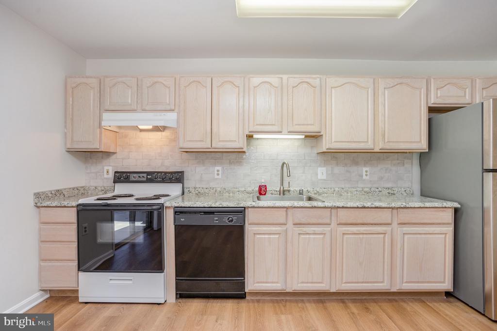 3901 DARLEIGH C