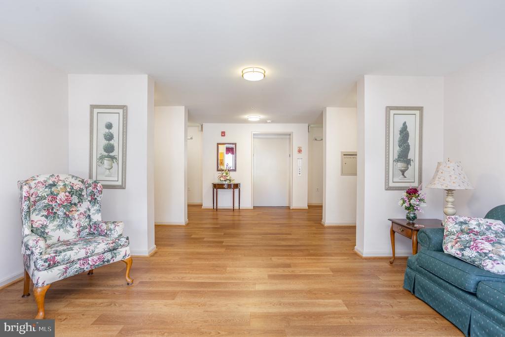 3901 DARLEIGH C