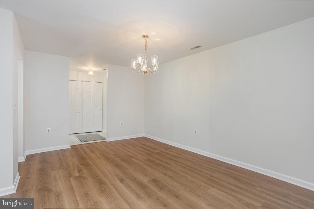 3901 DARLEIGH C