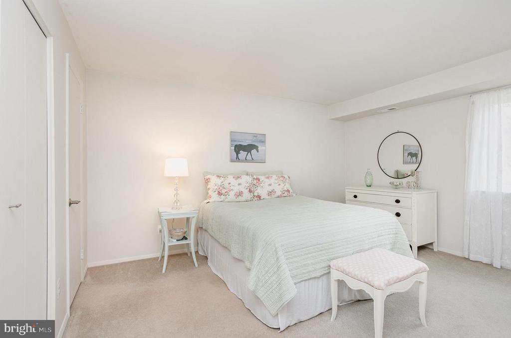 3 SUMMIT HILL COURT B-2