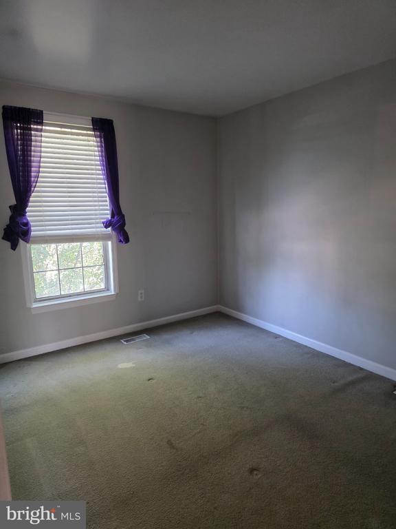 4404 BRONZE WING COURT