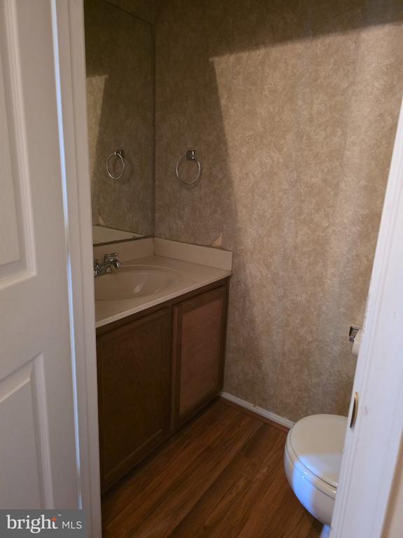 4404 BRONZE WING COURT