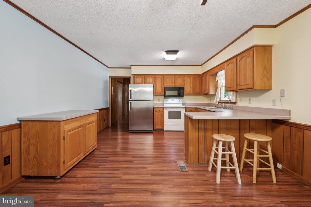 6919 RELIANCE ROAD