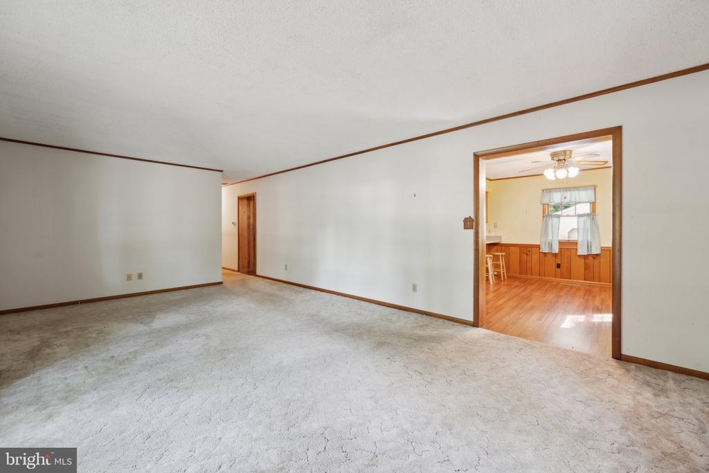 6919 RELIANCE ROAD