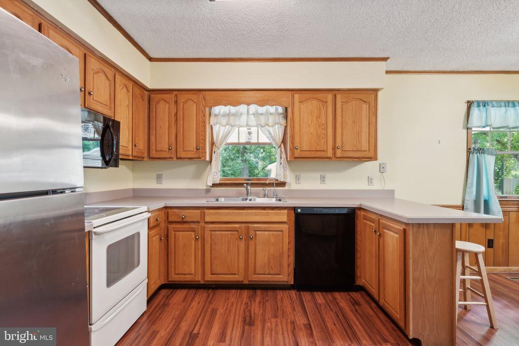 6919 RELIANCE ROAD