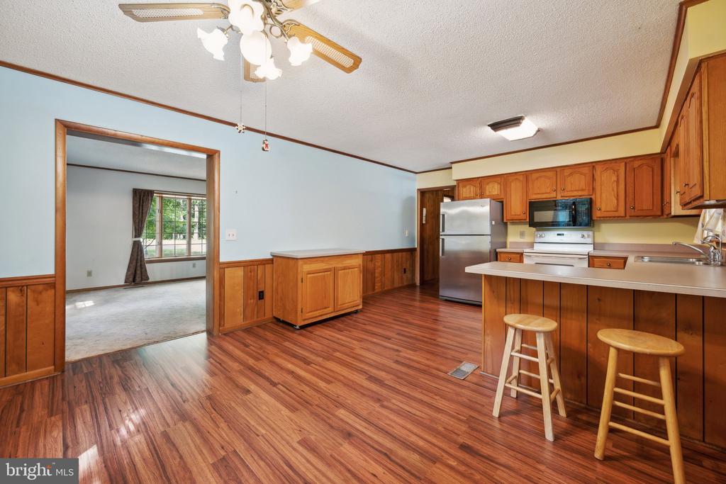 6919 RELIANCE ROAD