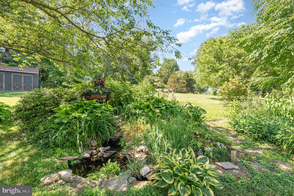 1624 DEEP RUN ROAD