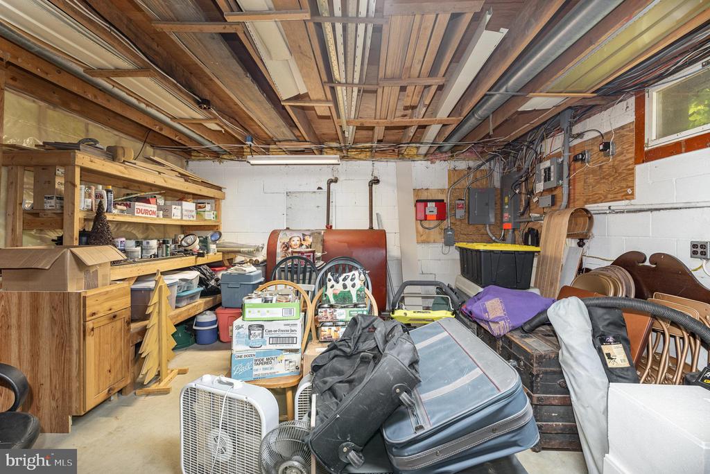1624 DEEP RUN ROAD