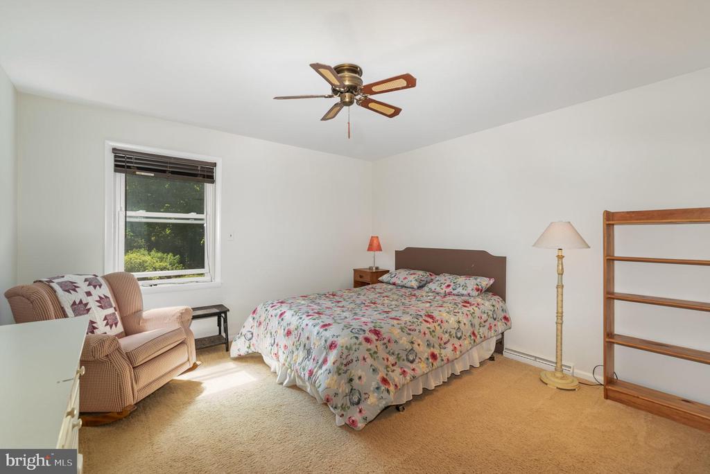 1624 DEEP RUN ROAD