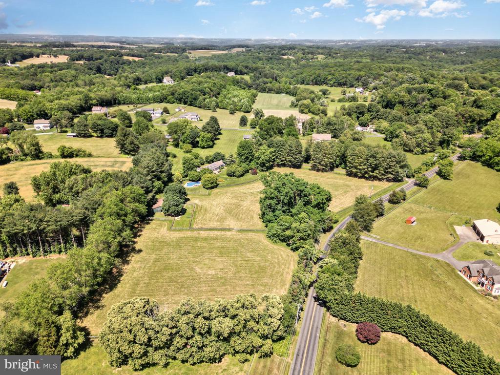 1624 DEEP RUN ROAD