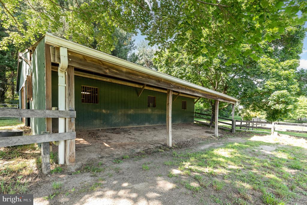 1624 DEEP RUN ROAD
