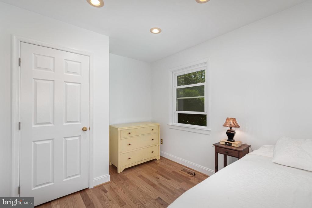 1624 DEEP RUN ROAD