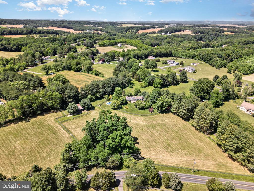 1624 DEEP RUN ROAD