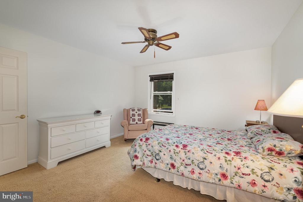 1624 DEEP RUN ROAD