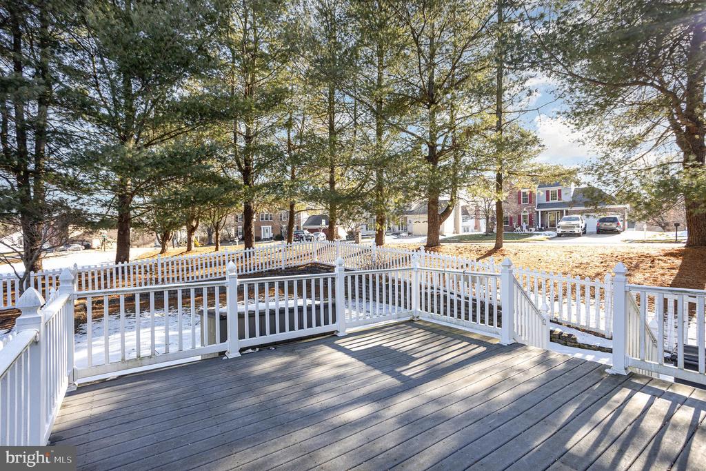 1858 BETH BRIDGE CIRCLE