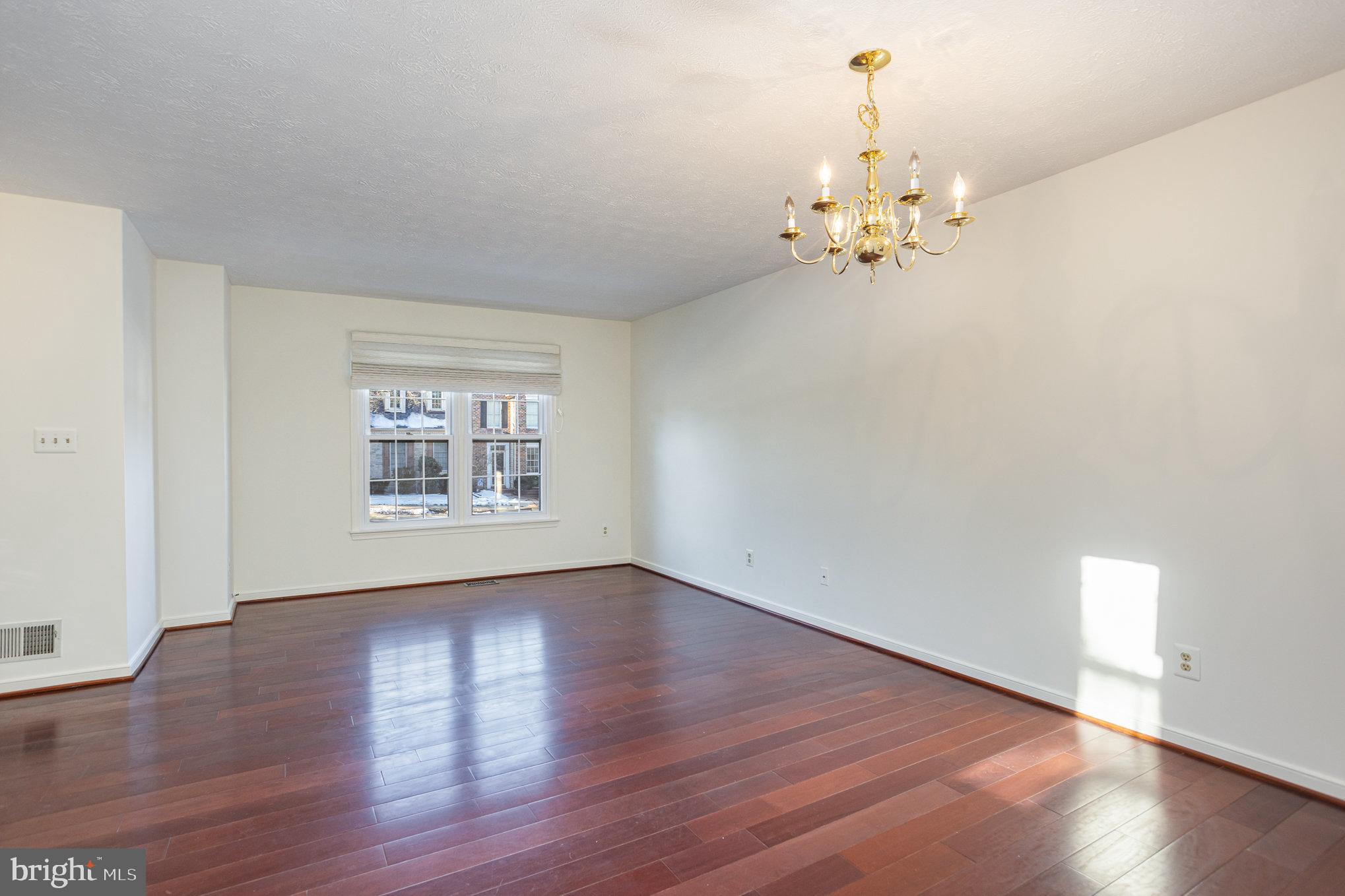 1858 BETH BRIDGE CIRCLE